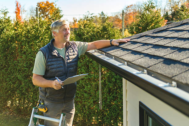 Professional Roofing technician working in Logsden, OR